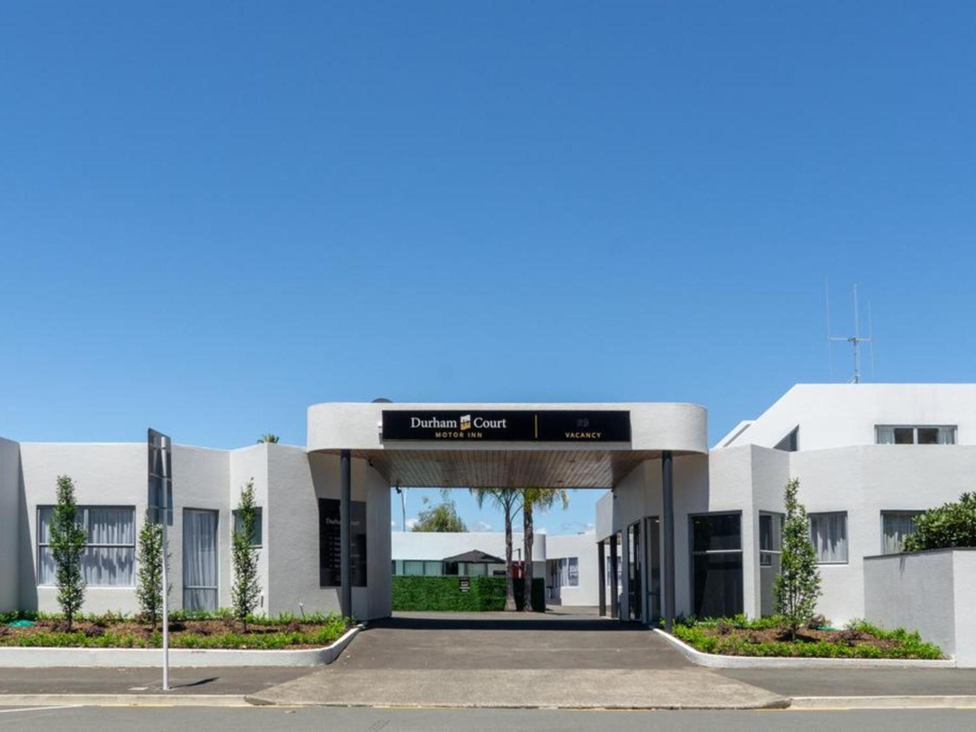 Durham Court Motor Inn Tauranga Bagian luar foto