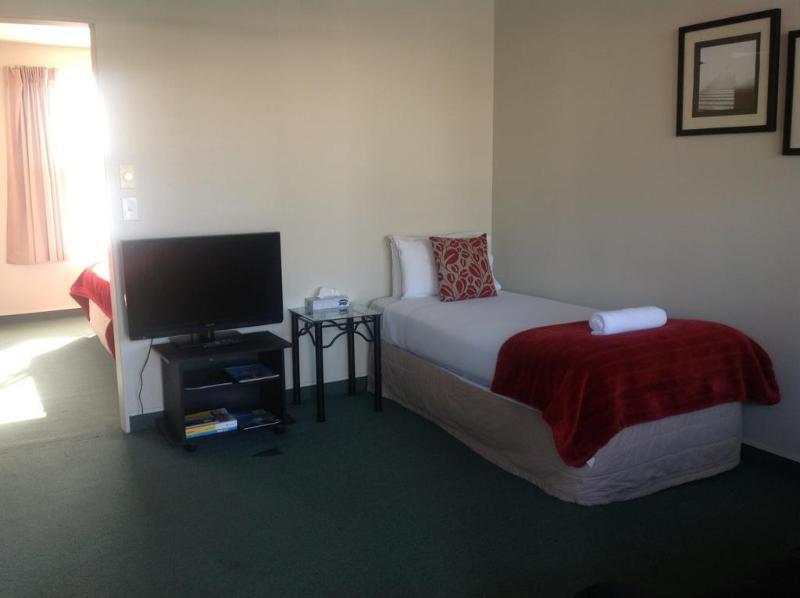 Durham Court Motor Inn Tauranga Bagian luar foto