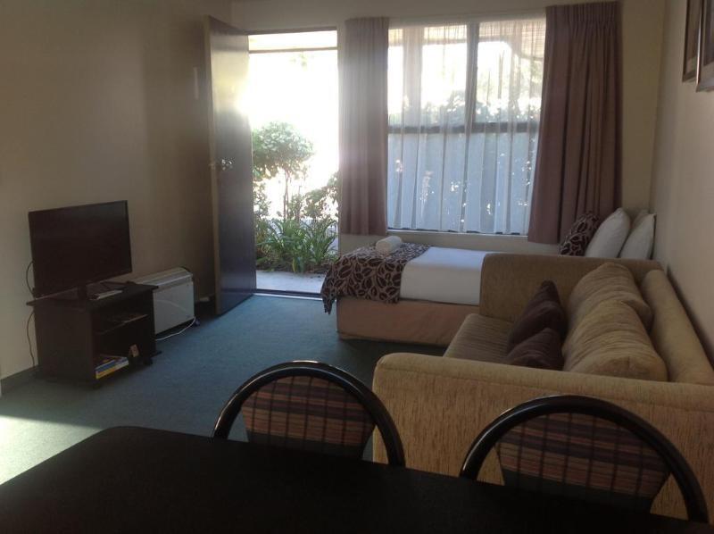 Durham Court Motor Inn Tauranga Bagian luar foto